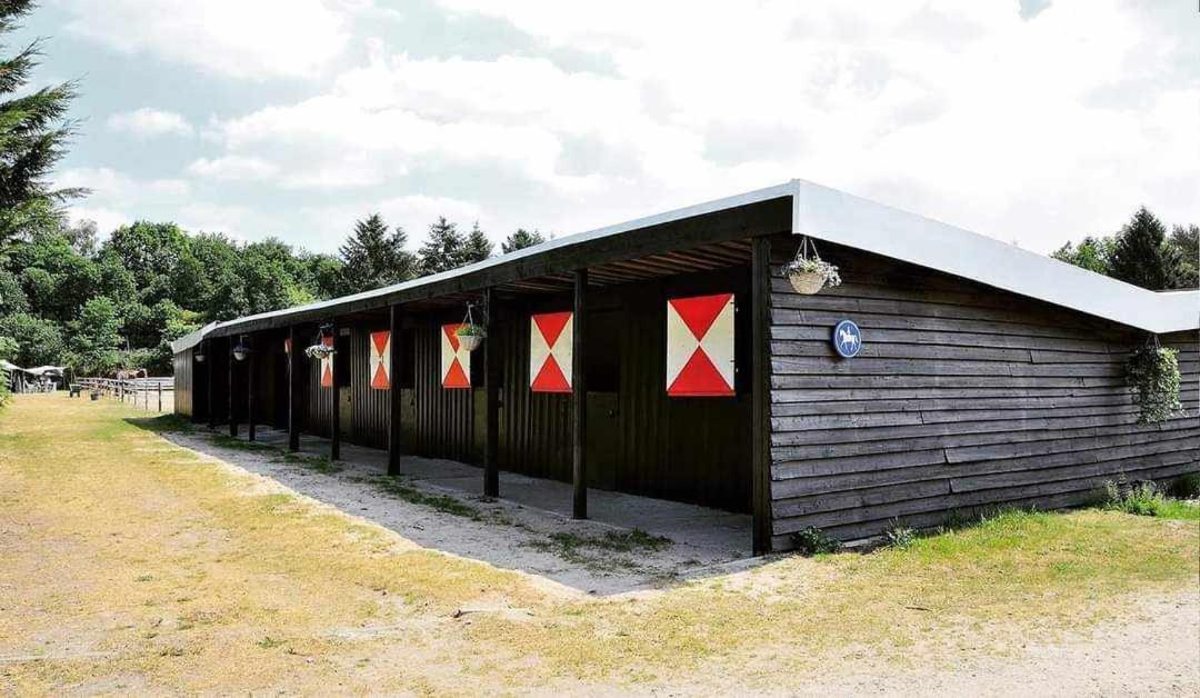 Prachtig Chalet In De Bossen Nunspeet Exterior photo